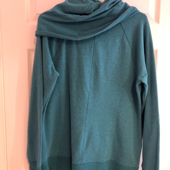 L. L. Bean Cozy Pullover, Cowl Neck, Women’s Size Large - Picture 5 of 9